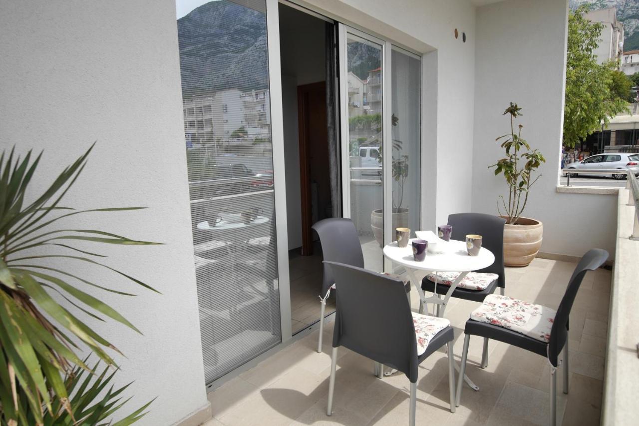 Apartments Mario Migros Makarska Exterior foto