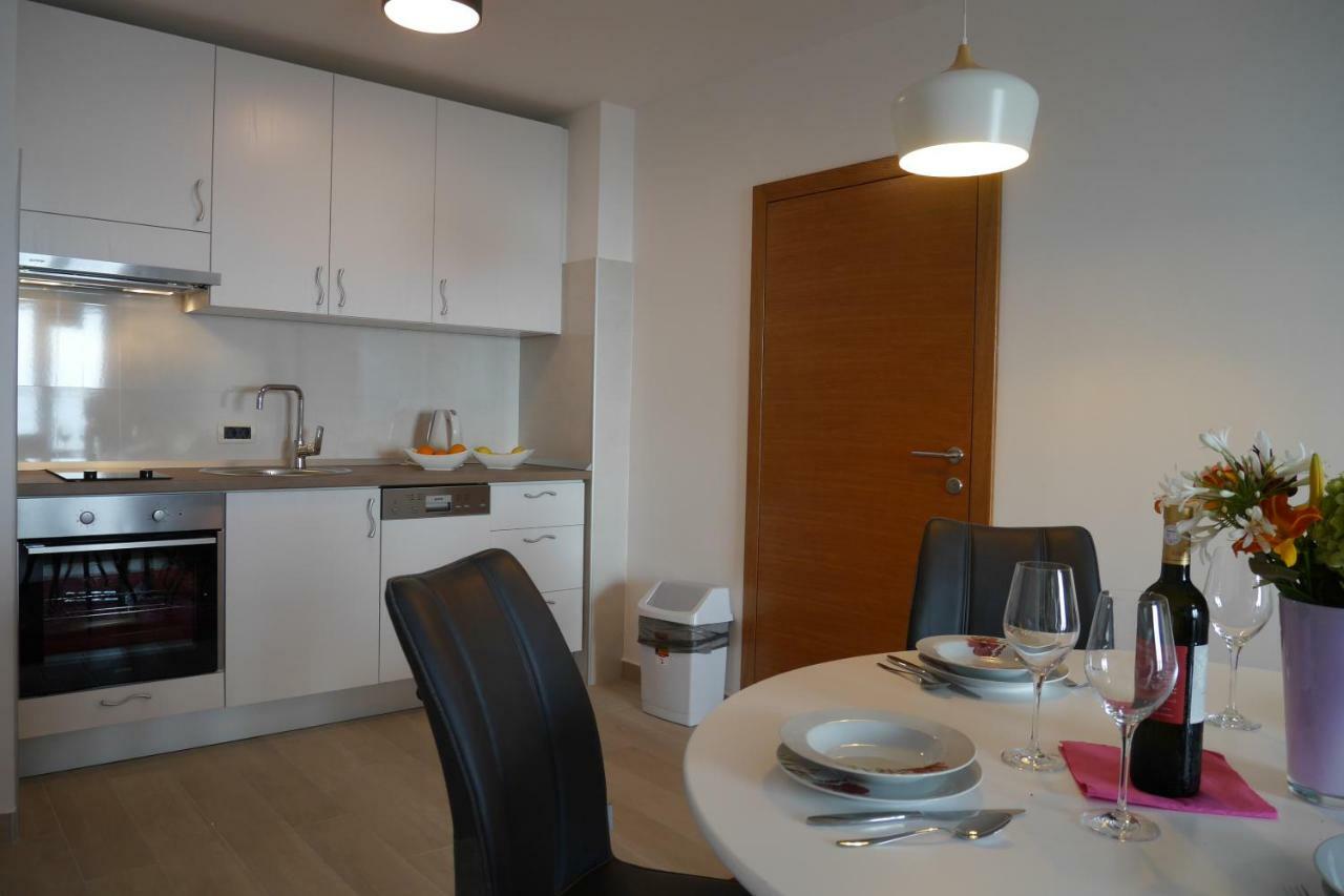Apartments Mario Migros Makarska Exterior foto
