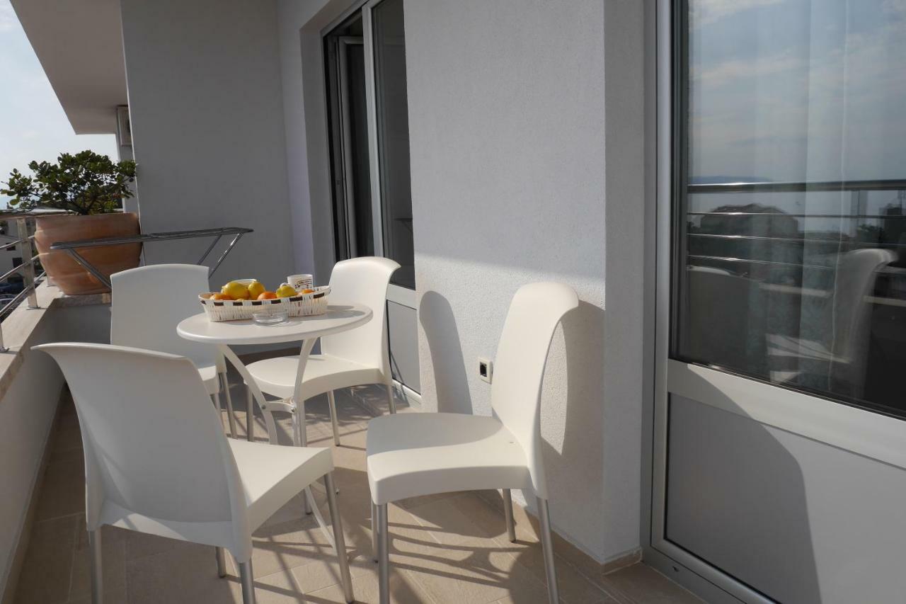 Apartments Mario Migros Makarska Zimmer foto